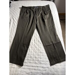 Dockers Pants Relaxed Fit Versatile No wrinkles Green Men's‎ W40 x L32